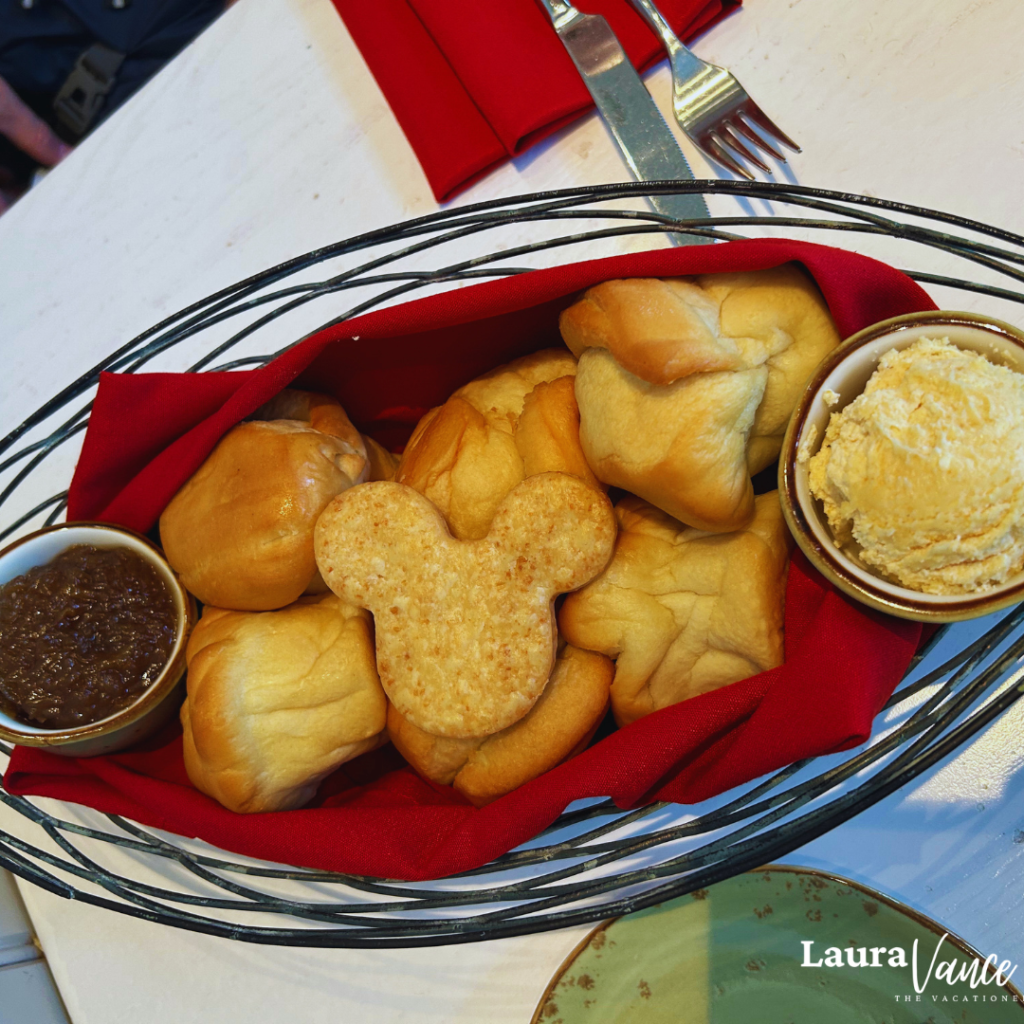 Sebastian's Bistro at Caribbean Beach Resort photos of Buttery House-baked Pull-apart Rolls